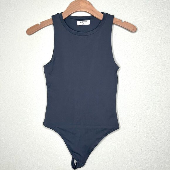 Aritizia Babaton Contour Crewneck 90's Sleeveless Bodysuit Charcoal Grey Size S - Picture 1 of 9